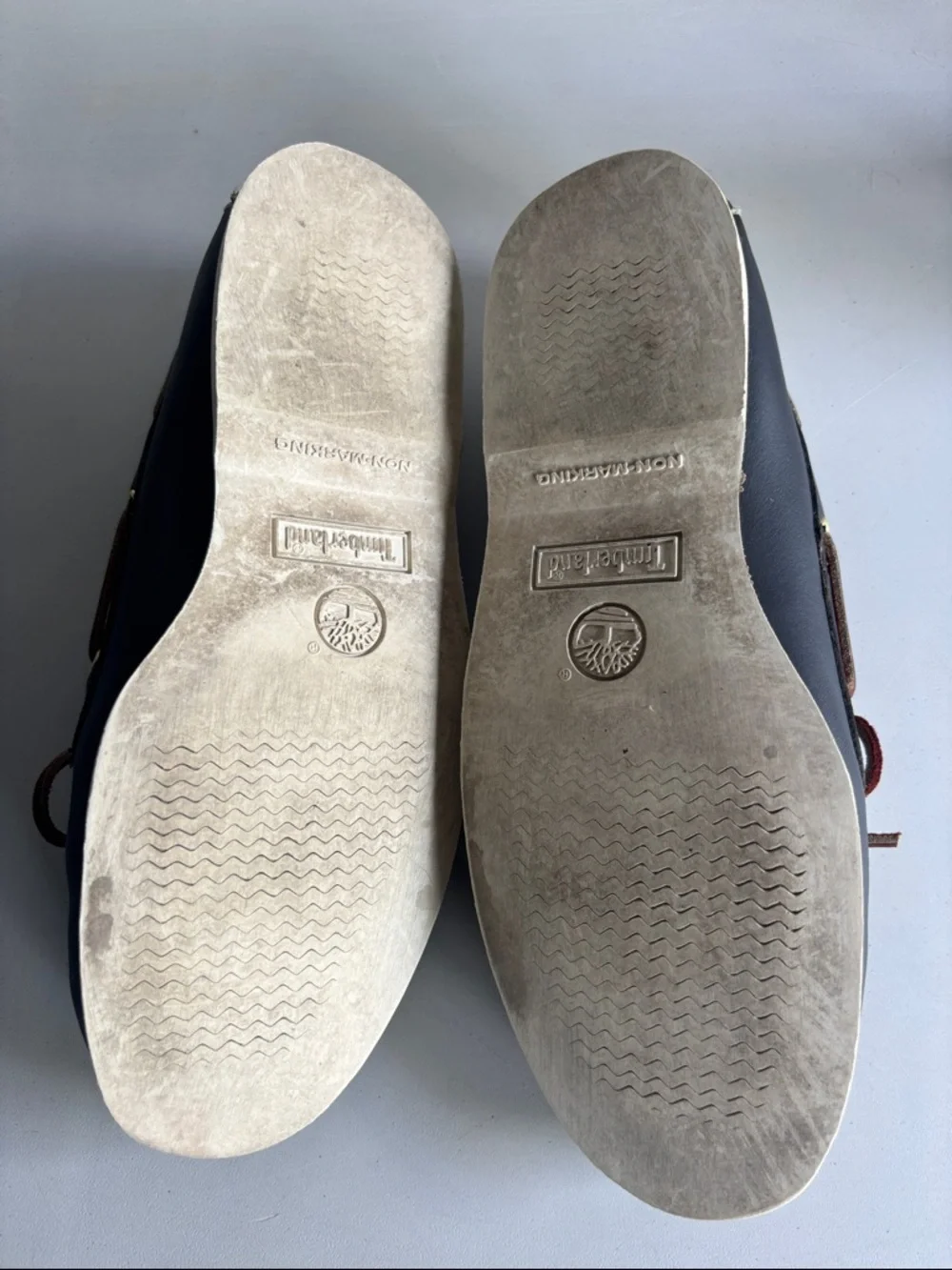 Men's Leather Boat Shoes with Contrast Laces